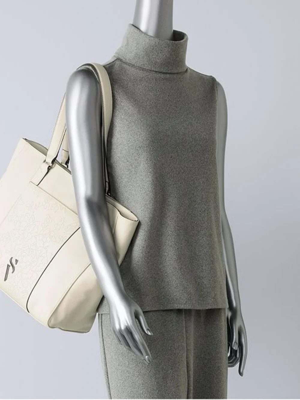 Simply Vera Vera Wang Lavey Raddix Tote Bag